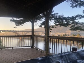 Property grounds - Rogue River water front with Hot Tub and fenced yard (Gold Beach)