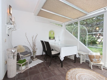 Propriété, Meubles, Bùtiment, Table, Plante, Design Intérieur, Bois, Architecture, Sol, Sol