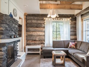 TV - Taruilevi 8 h4 by Interhome (Kittilä)