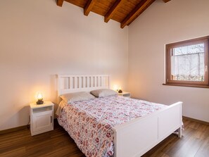 2 camere, culla da viaggio, Wi-Fi gratuito