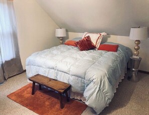 2 bedrooms, travel cot, free WiFi, bed sheets