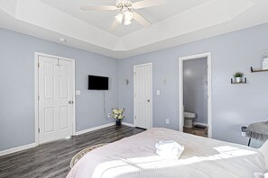 4 bedrooms, blackout drapes, free WiFi, bed sheets