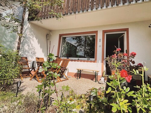 Pet-Friendly Apartment "Bienenkorb" with Garden, Tiled Stove & Wi-Fi
