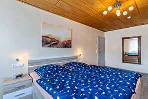 1 Schlafzimmer, Bügeleisen/Bügelbrett, kostenloses WLAN, Bettwäsche