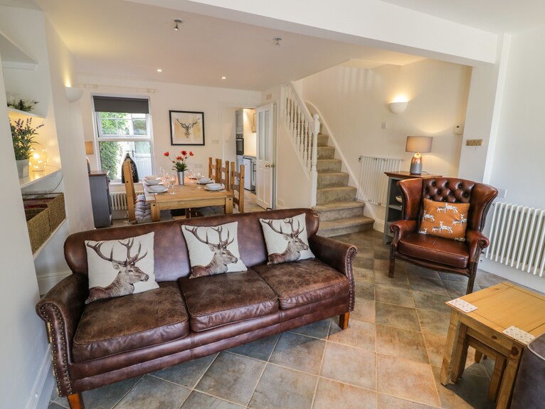 Florence Villas, Pet Friendly, Character Holiday Cottage In Worcester - Worcester