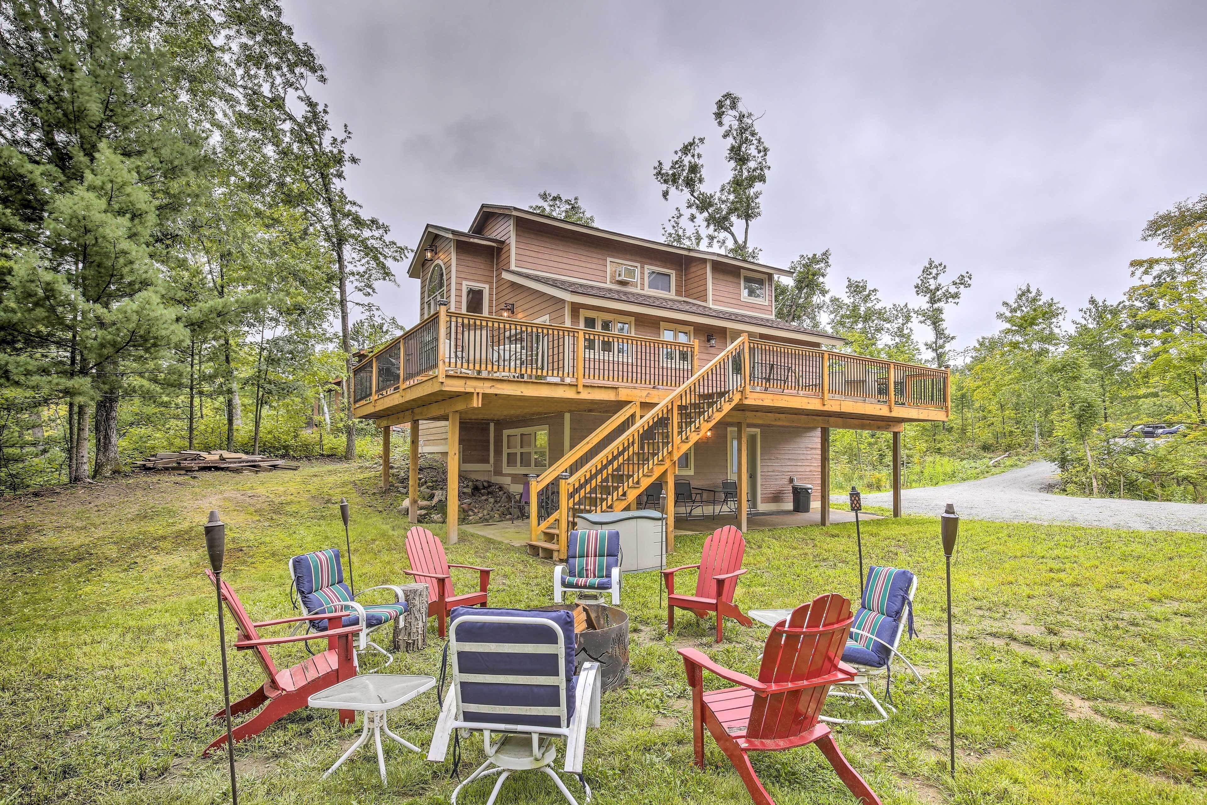 Serene Long Lake Cabin with Deck & Fire Pit!