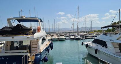 Doris Latchi Harbour Apartment