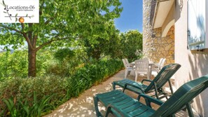 Outdoor dining - Registered Accomodation 4 stars and 30mn Nice Cannes Antibes ! (Le Bar-sur-Loup)