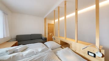 3 bedrooms, free WiFi, bed sheets