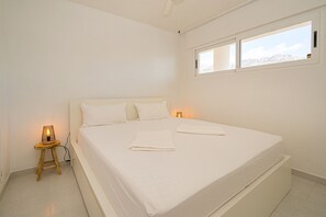 1 chambre, fer et planche à repasser, Wi-Fi gratuit, draps fournis