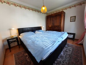 2 Schlafzimmer, Schreibtisch, WLAN, Bettwäsche
