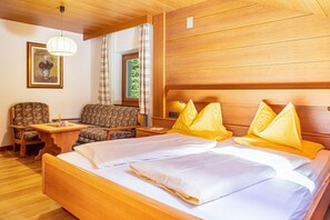 2 slaapkamers, een strijkplank/strijkijzer, gratis wifi, beddengoed