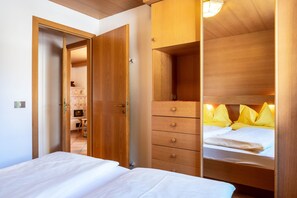 3 habitaciones, wifi gratis y ropa de cama 
