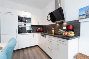 Køleskab, mikrobølgeovn, ovn, opvaskemaskine