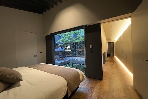 Luxury Villa, Non Smoking | 4 bilik tidur, gebar bulu kapas, seterika/papan seterika