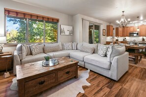 Smart TV, fireplace, Hulu, smart speakers