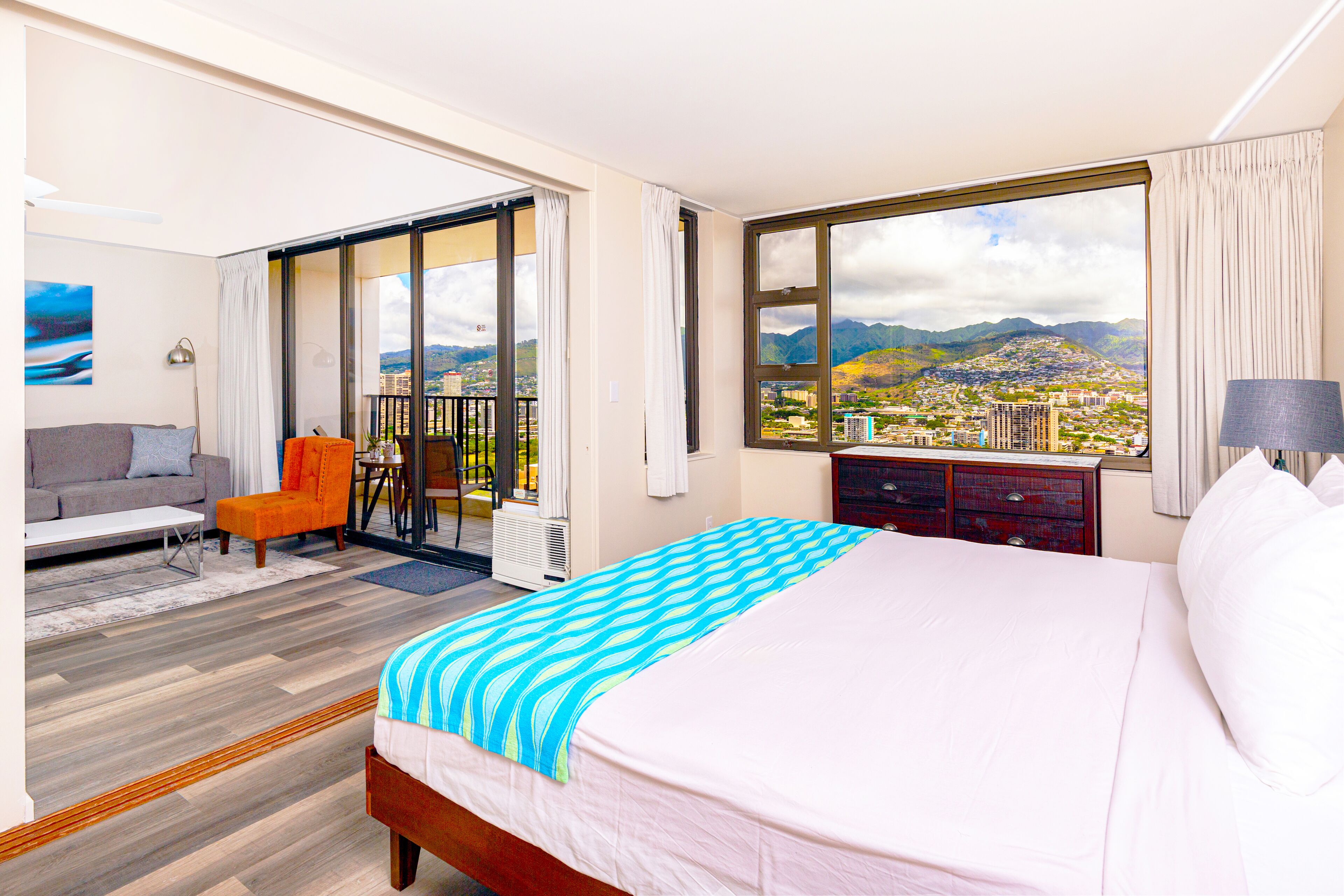 1 soverom, strykejern/-brett, wi-fi (inkludert) og sengetøy