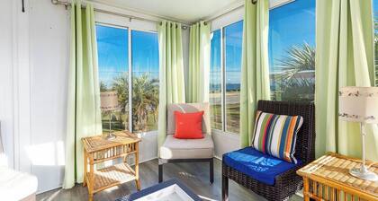 Water View & Access, Game Room~Sunrise~Beach~Kayak Fishing Sleeps 6