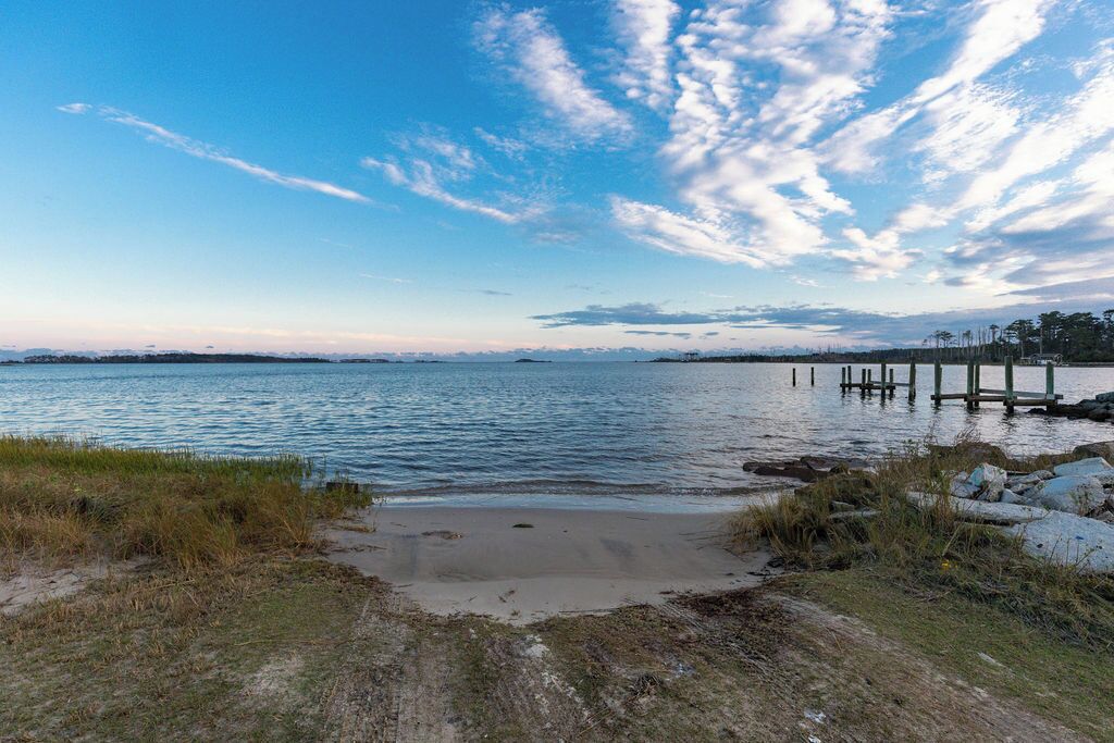 Tæt på stranden, liggestole, badehåndklæder