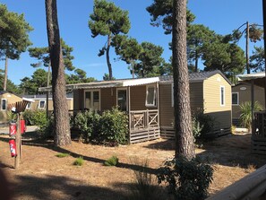 Exterior detail - Mobil Home Premium Camping club 5* Montalivet (Vendays-Montalivet)