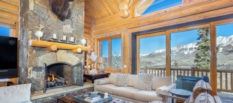 Amazing Days Lodge - 6 Bdrms, Ski-In-Ski-Out, Epic Views, Hot Tub, Firepit!