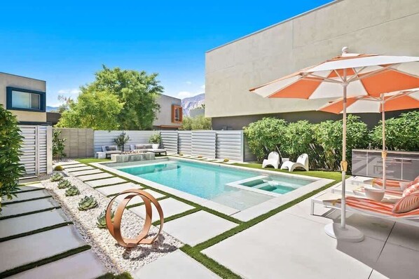 Pool - Spectacular Home in The Morrison w/ Private Pool (Palm Springs)