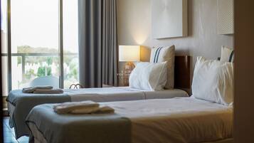 3 slaapkamers, een strijkplank/strijkijzer, gratis wifi, beddengoed