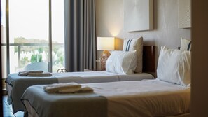 3 chambres, fer et planche à repasser, accès au Wi-Fi (inclus)