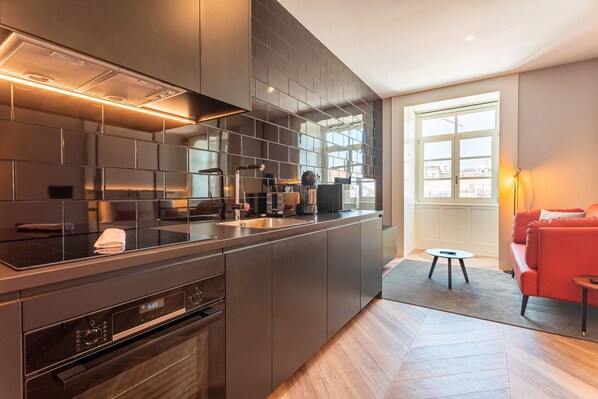 Fridge, microwave, oven, dishwasher