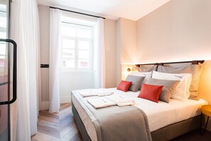 1 chambre, fer et planche à repasser, Wi-Fi gratuit, draps fournis