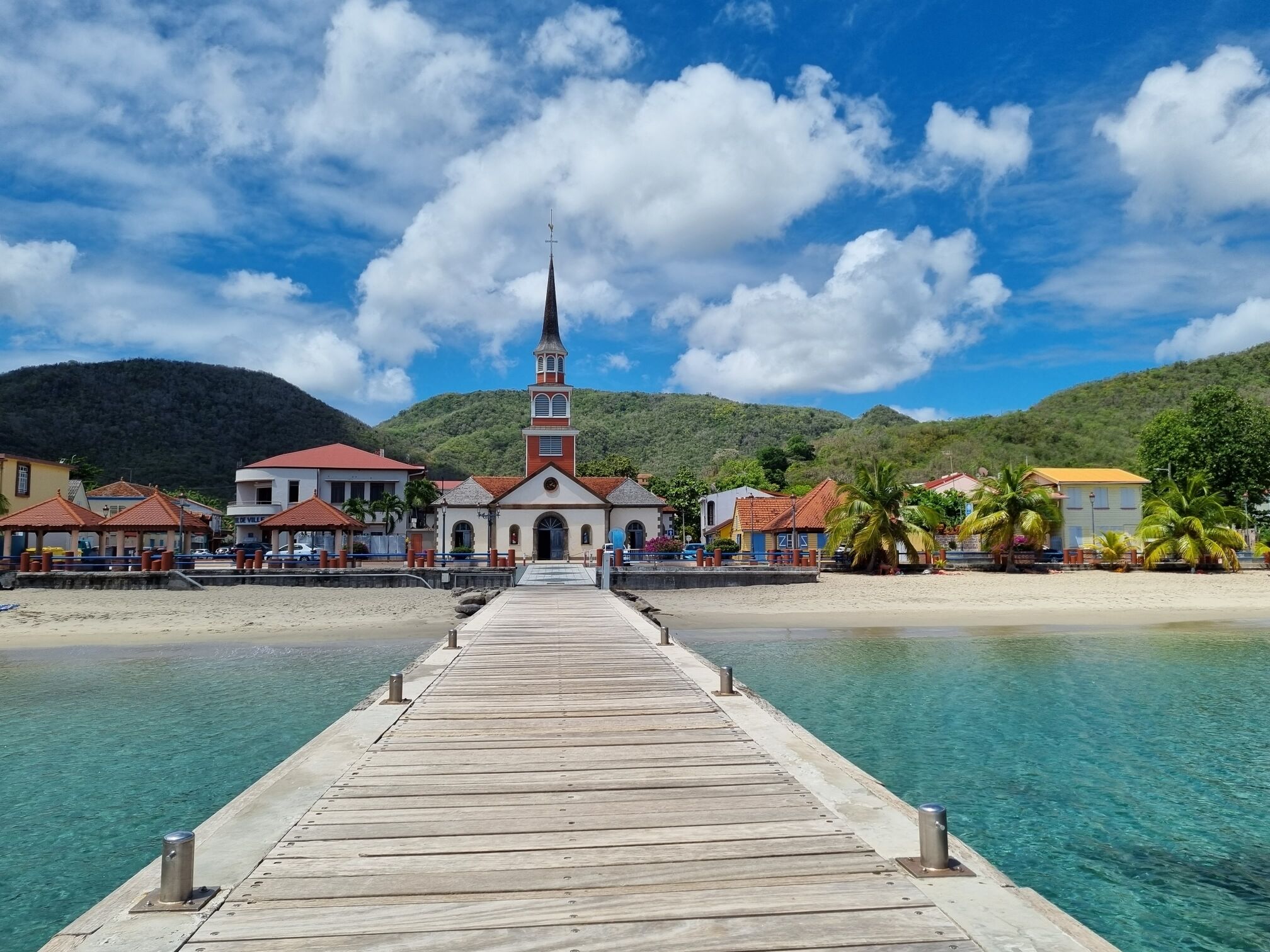 In Strandnähe, Liegestühle, Strandtücher
