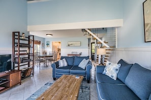 TV, DVD player - Marsh Haven - Beautiful marsh view, center island, walk to the beach, 236 Tennis Villa (Fripp Island)