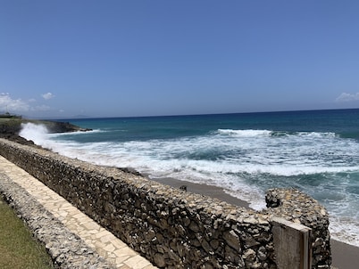 Luxury 3 Bedroom Condo-Ocean Front-Sosua/Cabarete