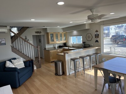 Cabana Bay Fish Camp, Lake St. Clair- Minutes to Anchor Bay