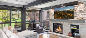 Top of the Village - Leaf 902