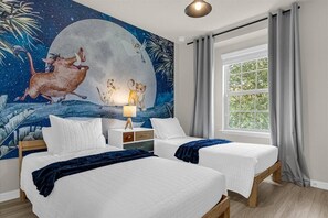 5 bedrooms, travel cot, WiFi, bed sheets