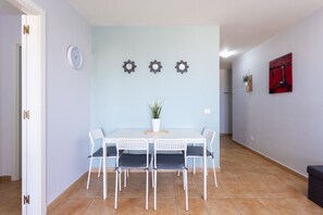 Dining - Home2Book Los Sauces Apt, Los Cristianos (Los Cristianos)