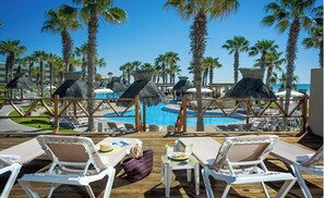 Indoor pool, outdoor pool - Mayan Palace - Vidanta - 5 Diamond Resort (Nuevo Vallarta)