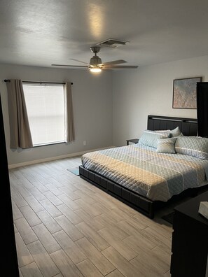 3 dormitorios, tabla de planchar con plancha, wifi y ropa de cama