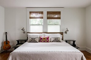 5 bedrooms, desk, iron/ironing board, free WiFi