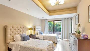 8 Schlafzimmer, Bügeleisen/Bügelbrett, kostenloses WLAN