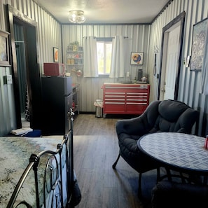 1 chambre, accès au Wi-Fi (inclus), literie fournie