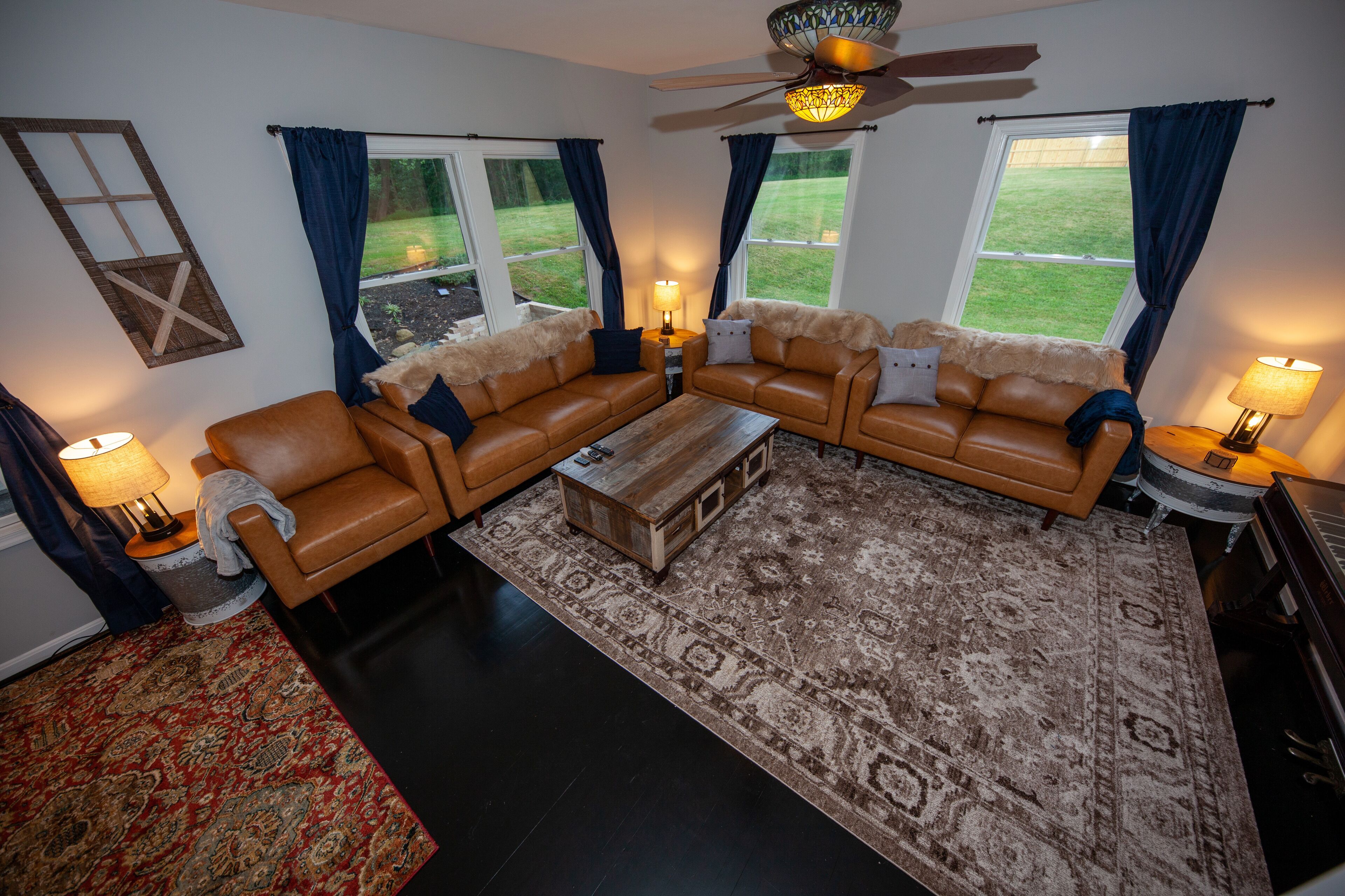 Smart TV, chimenea y videojuegos 