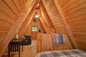 3 makuuhuonetta, vauvan matkasänky, ilmainen Wi-Fi, vuodevaatteet