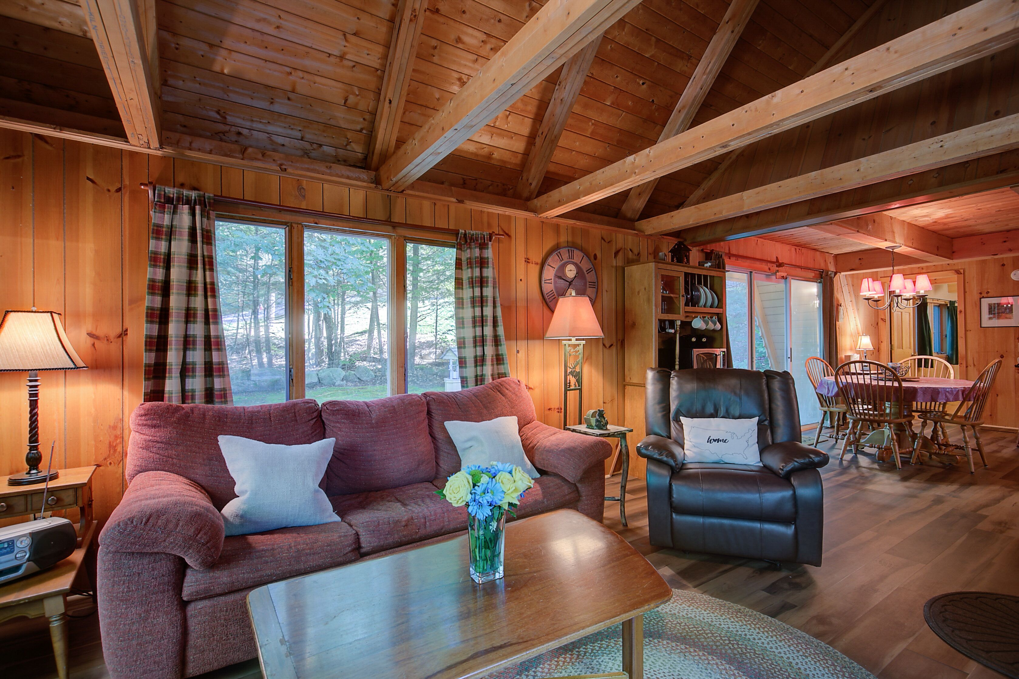 Smart-TV, Kamin, DVD-Player