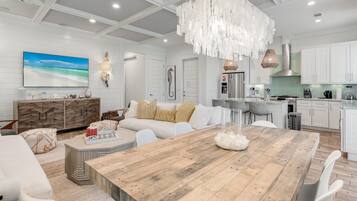 Smart TV, books, stereo