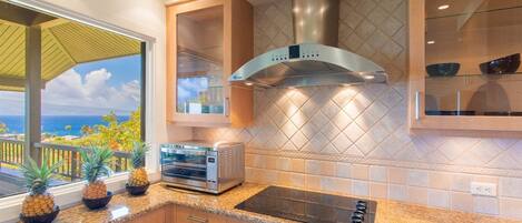 ثلاجة، ميكروويف، فرن، موقد طهي مسطح