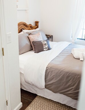 5 bedrooms, iron/ironing board, travel cot, free WiFi