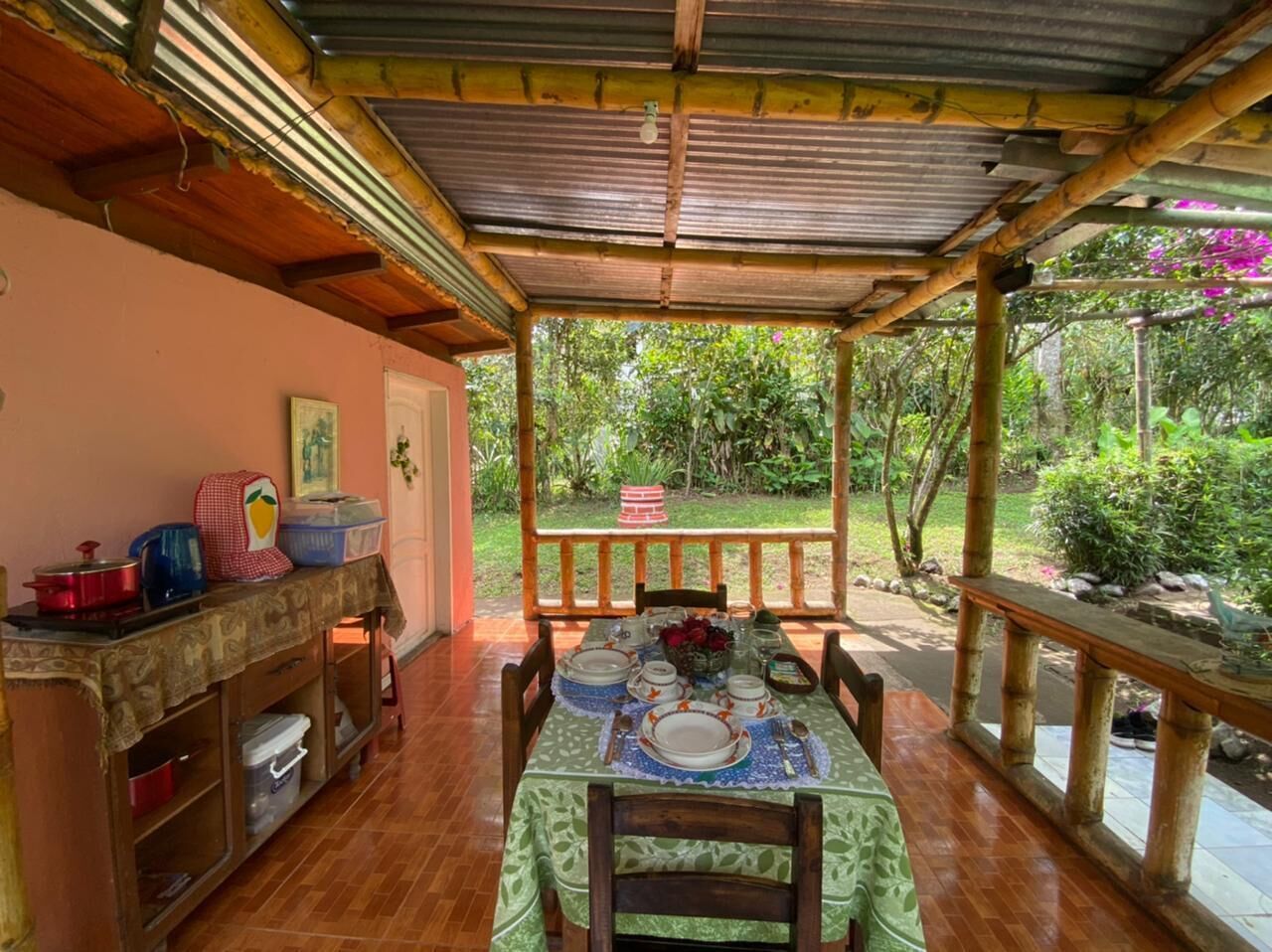 Cozy Guadalupe Cabin 