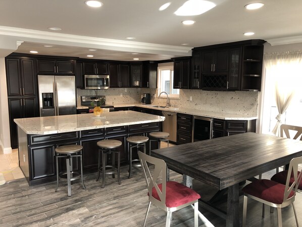 Fridge, microwave, oven, stovetop - Walk to Beach & Harbor 1 - Lantern District (Dana Point)